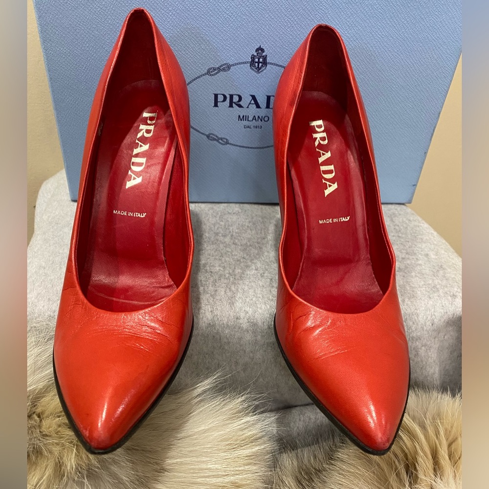 Preowned Prada Heels without the box